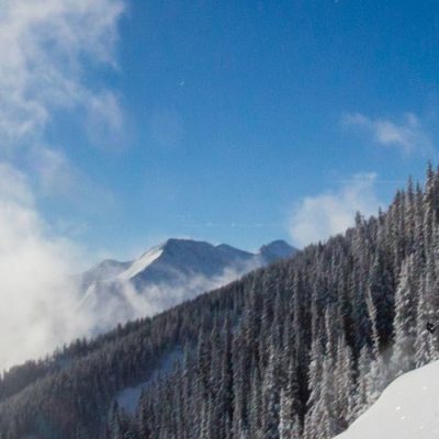 Skiing power at Aspen Snowmass. Photo courtesy of Aspen Skiing Company.